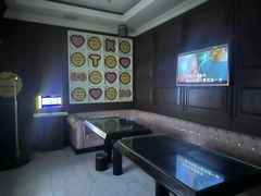 -范特西FANTASY量贩式KTV(民主广场店)