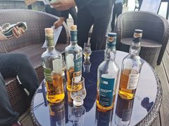 -黄金时代游泳健身云畔会所(绿地中心双子塔店)
