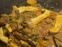 -万里闯关东铁锅炖菜馆(高新旗舰店)