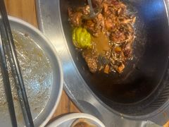 -锅老头海鲜铁锅炖