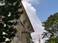 正门第一栋楼-胡志明市美术馆