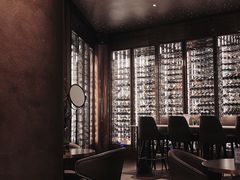 -wineapp葡萄酒餐吧(外滩金融中心店)