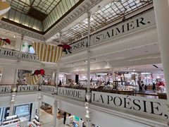 -乐蓬马歇百货公司(Rive Gauche)