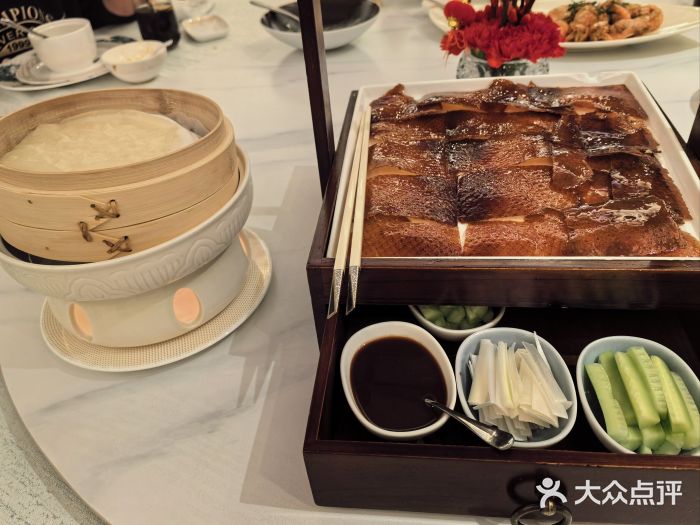 上海和平饭店龙凤厅 Dragon Phoenix片皮鸭图片
