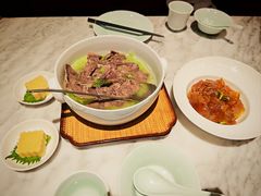 -乐忻皇朝(上海中心大厦店)
