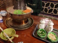 -嘎咓讓咘藏餐厅(团结新村店)