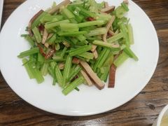 -晶渔坊·海鲜私房菜(东夷小镇店)