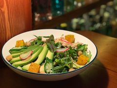 牛油果秋葵烧鸡沙拉-COMMUNE幻师(上邦百汇城店)