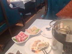 -领鲜活海鲜榴莲自助火锅(东门店)