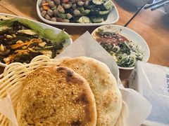 -刘记羊汤·烧饼夹肘子