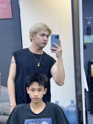 点击看大图 -藤野造型专业烫染接发