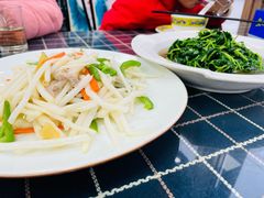芦苇根炒肉丝-梦缘水乡·湖景餐厅