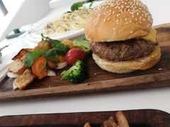 牛肉汉堡-伊诺咖啡(东川路店)