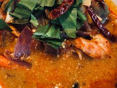 -Chom Cafe and Restaurant