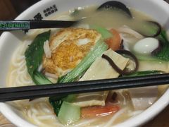 -蒙自源米线大王(花园城商场店)