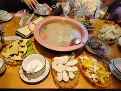 -民食香·腊排骨野生菌美食(木府店)
