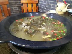 -景明轩•养生酸汤鱼火锅 云贵鲜菌 现舂野果酸汤(王寨小区店)