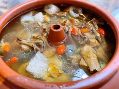 滴水不加汽锅鸡-云隐小厨·传统大理美食(复兴路店)