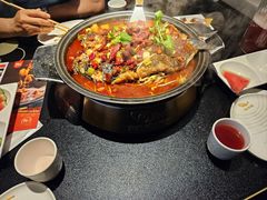 -辣尚瘾·烤鱼·新川菜(牡丹园直营店)