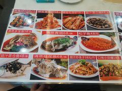 -渝君重庆火锅(嘉宾路店)