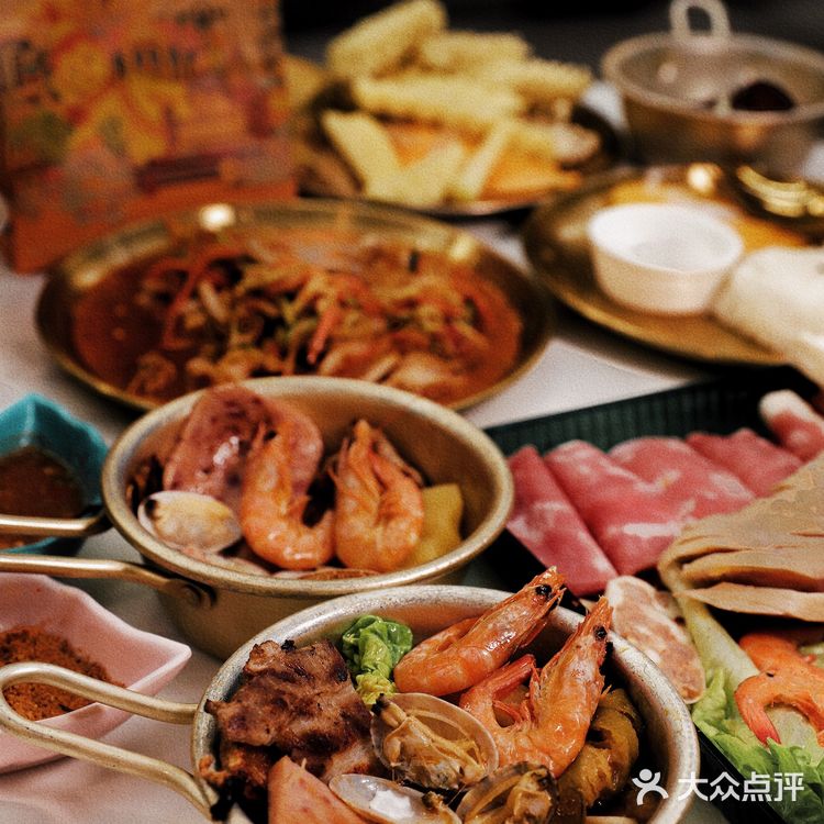 重庆美食｜边烤边涮的泰式小火锅🥘