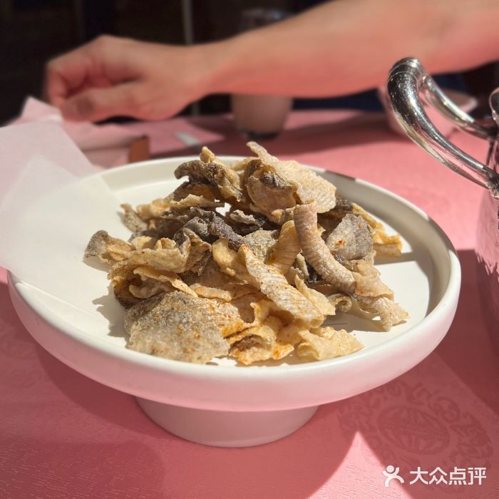 行家海鲜火锅酒家(静安寺店)椒盐炸鱼皮图片