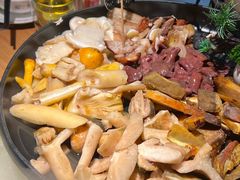 -一朵菌·野生菌探索家火锅(南亚店)