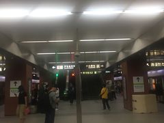 -白石桥南(地铁站)