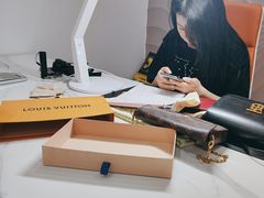 -聚云奢二手奢侈品黄金手表包包回收·中古店(三里屯总店)