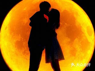 独角兽星空艺术馆飞到外太空