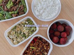 -稳湘湖南小馆(道尔泰生活广场店)