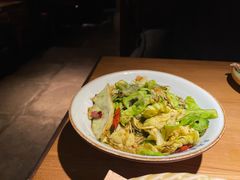 干红薯叶炒包菜-吃饭皇帝大(长宁龙之梦店)
