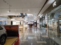 -URBAN REVIVO(济南世茂广场店)