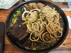 -小龙大肉面馆
