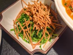 热拌馓子豆苗-锦荟JINHUI·浙江小馆(上海荟聚店)