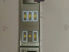 功能面板入门处-广州花之恋城堡酒店
