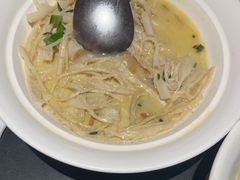 -鸽子侯·家宴·平价海鲜(市图书馆店)
