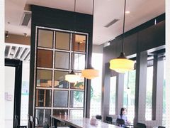 -星巴克(杭州银泰城西一店)