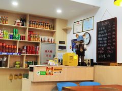 -老何家后安粉·糟粕醋海鲜火锅(三亚湾椰梦长廊店)