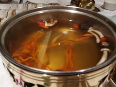 -海鲨湾海鲜会馆(百家湖1912店)
