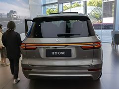-理想汽车(世纪汇店)