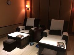 -金色印象·4K影院式足体养生(杨家坪西郊店)