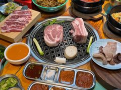 -唯成•韩国炭火烤肉 유성고기