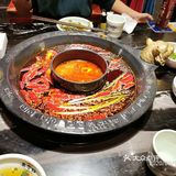 上下两层+露天,感觉堂子非常大