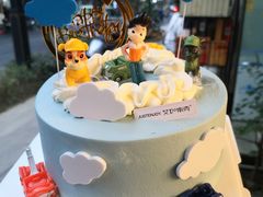 汪汪队飞机云朵主题儿童生日蛋糕-艾加柒克蛋糕茶歇甜品台(春熙路店)