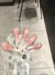 -赢韵美甲美睫瑞士净斑中心