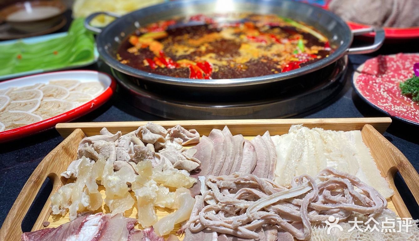 温江牛杂火锅｜情有独钟[爱心]