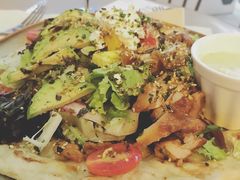 照烧鸡肉配牛油果拉法沙拉-HELLO 27 意面·沙拉·帕尼尼