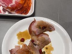 -山焱·炭火自助烤肉(周浦万达店)