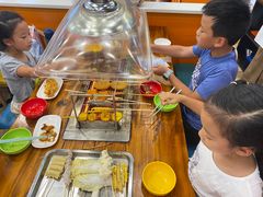 -哈尔滨小酒馆·鲜肉现穿自助烧烤(康新花园店)